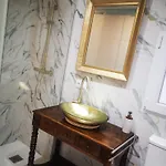 Apartamento Cathedral And Plaza- Vut-09942 *