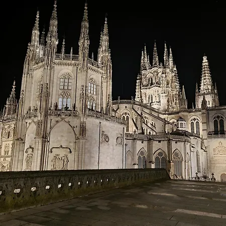 Apartmán Cathedral And Plaza- Vut-09942 *