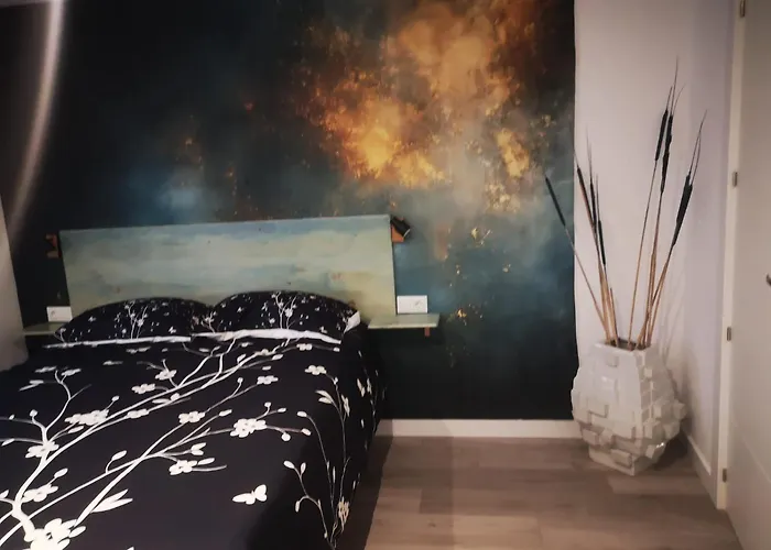 Cathedral And Plaza- Vut-09942 Apartment *